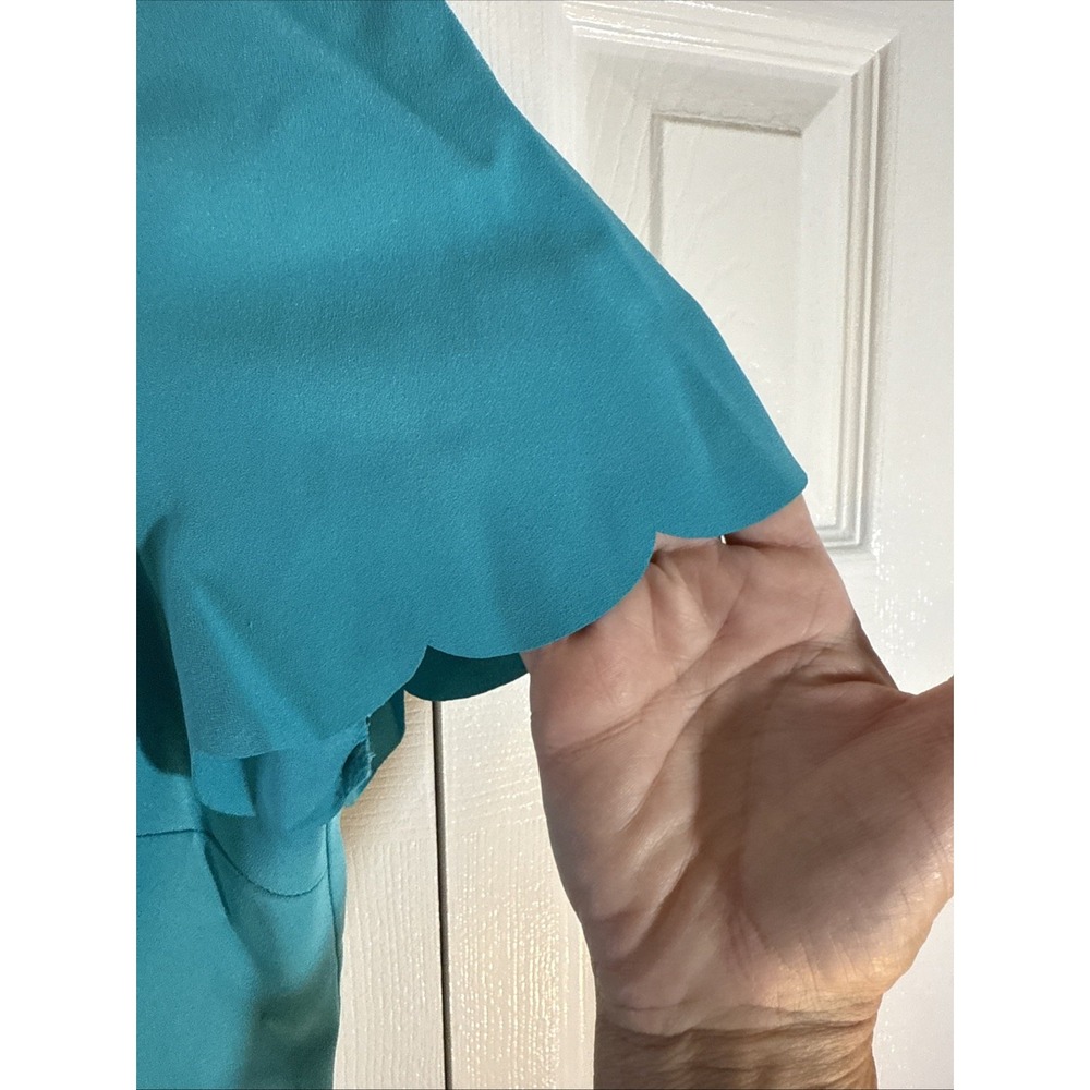 Investments Top Womens XL Turquoise Scalloped Neck And‎ Sleeves NWT - Picture 3 of 7